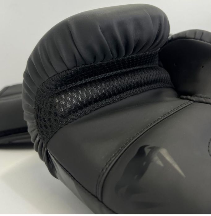 Боксерские перчатки Vemon 10размер