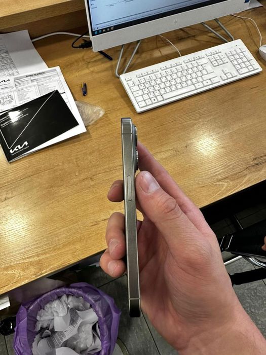 Продам iphone 15 pro