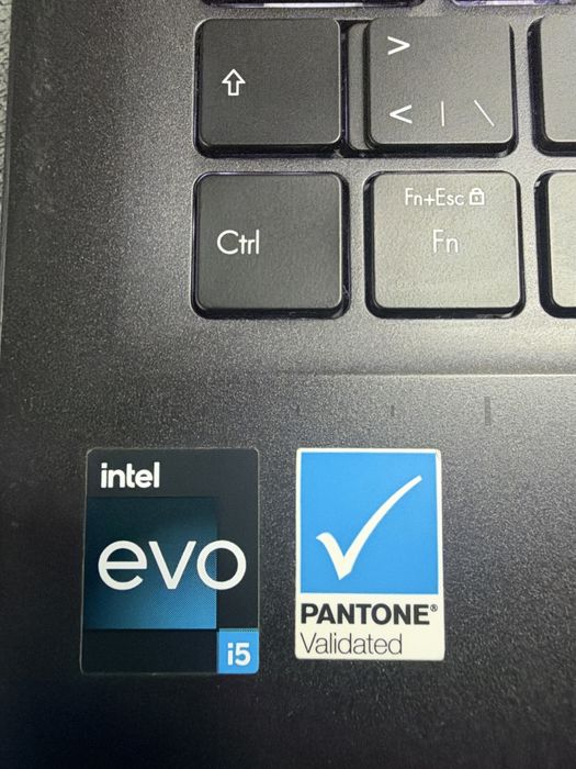 Laptop Asus Vivobook i5 12gen 16g 512g nvme 14 2K