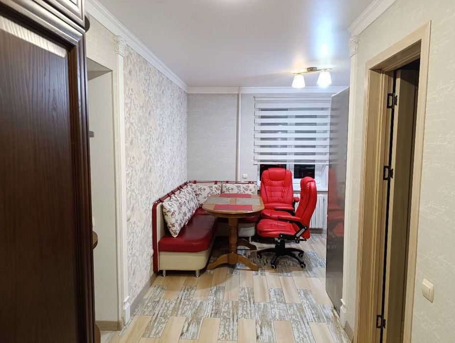 Дава се под наем Двустаен апартамент в София, Иван Вазов - 62 кв.м за 480 € - Снимка #3