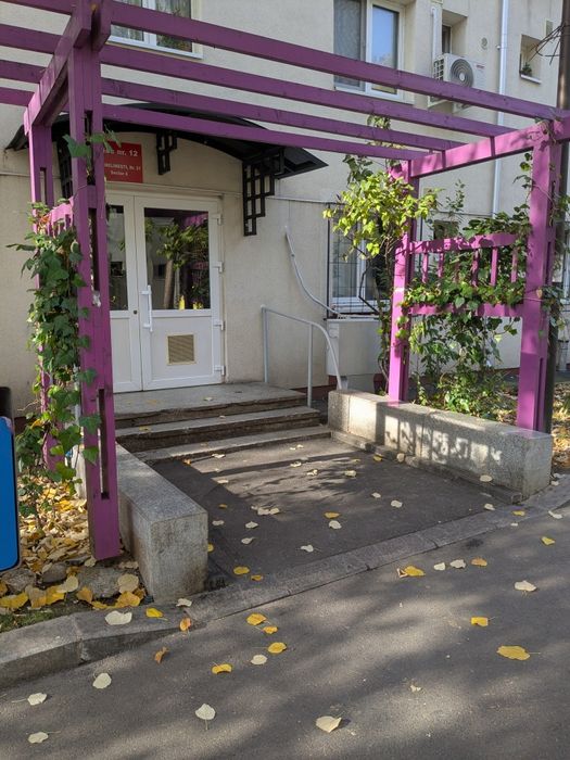 Ofer spre inchiriere garsoniera zona Brancoveanu