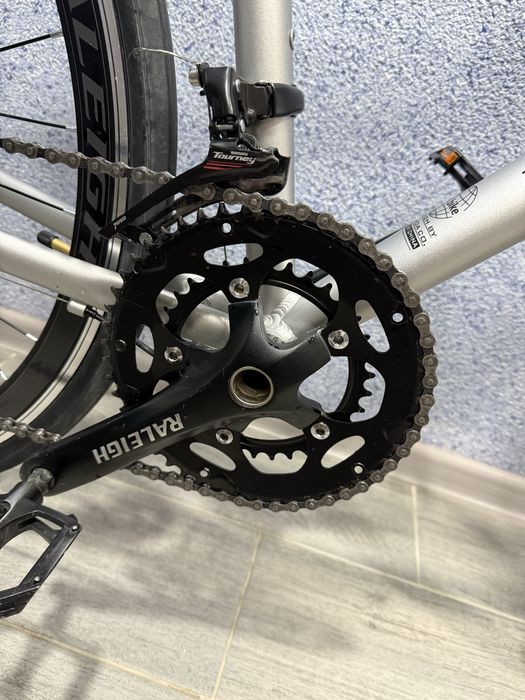 Шоссейный велосипед Raleigh Player