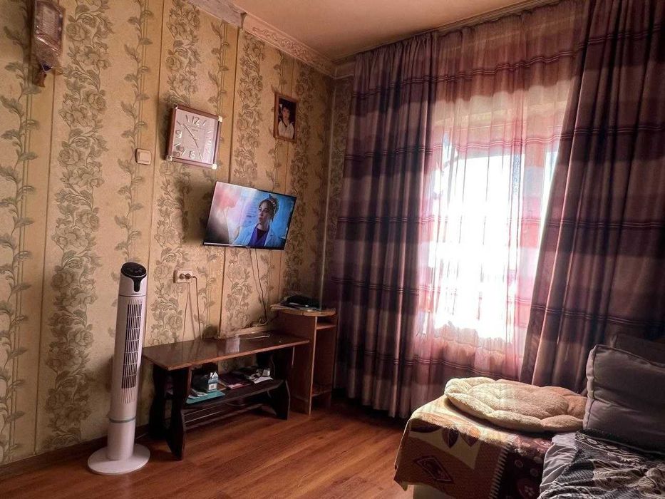 Продаётся квартира 2/9/9 м.Байкурган Шастри