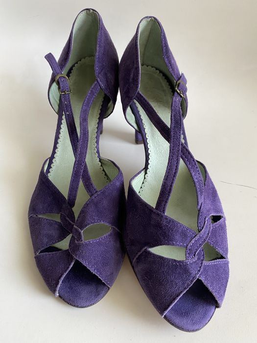 Лилави обувки на висок ток, N 39 от естествен набук