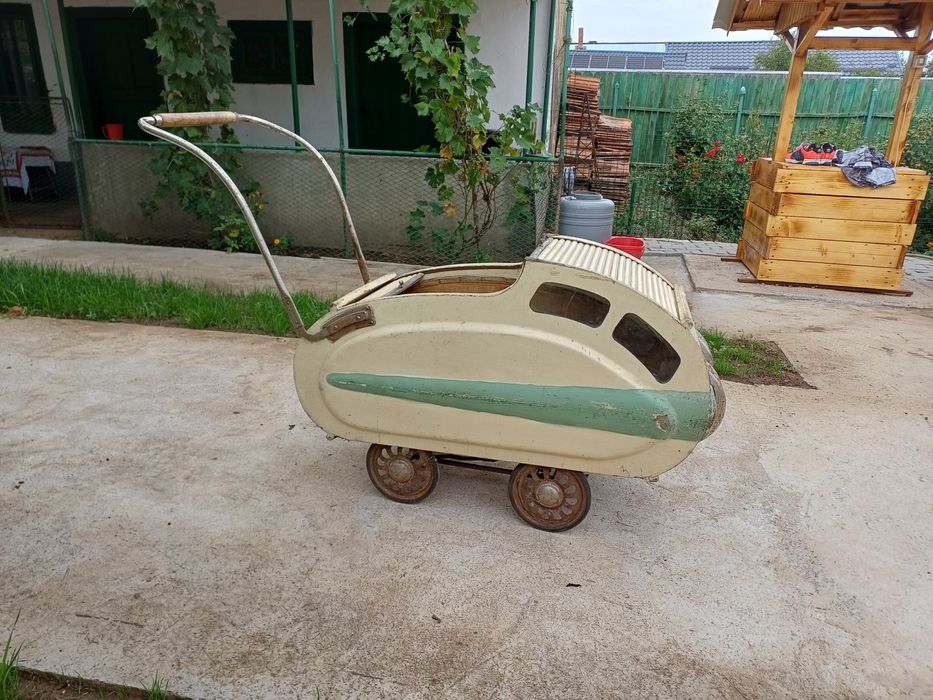 Căruț copil stare buna