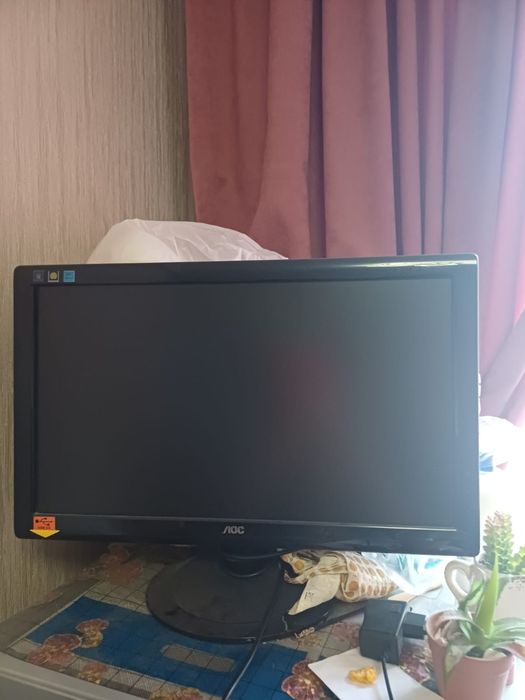 Монитор от компьютера