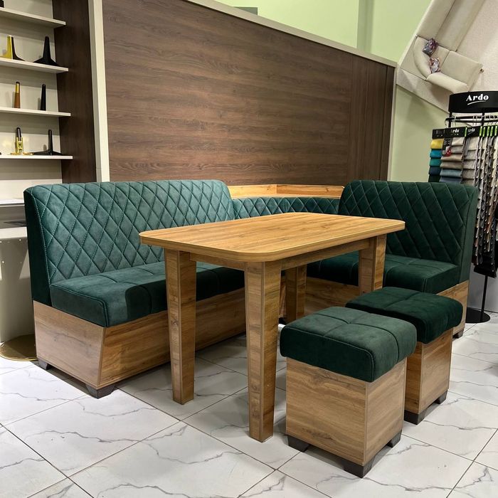 Кухонный уголок сундук, имеется рассрочка.