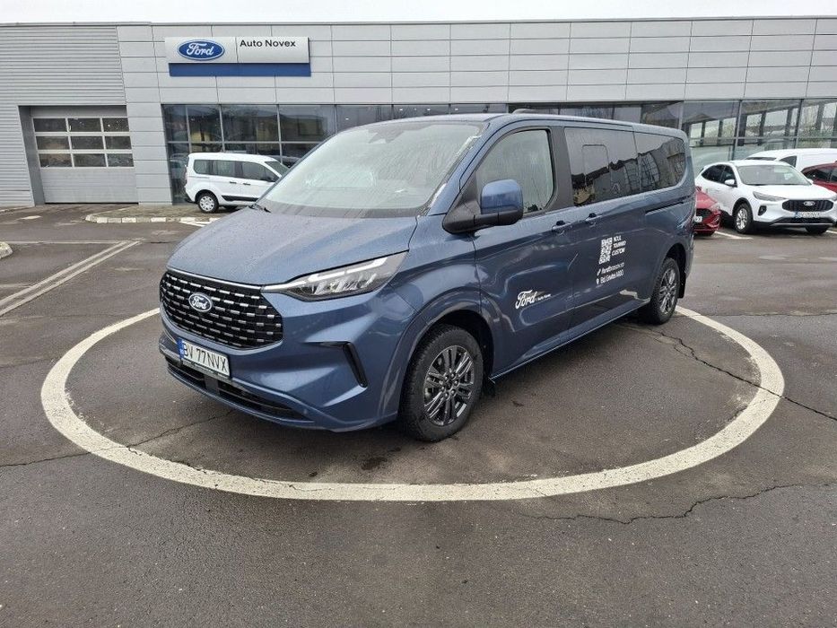 Ford Tourneo Custom Tourneo Custom Bus Titanium170 CP A8 FWD