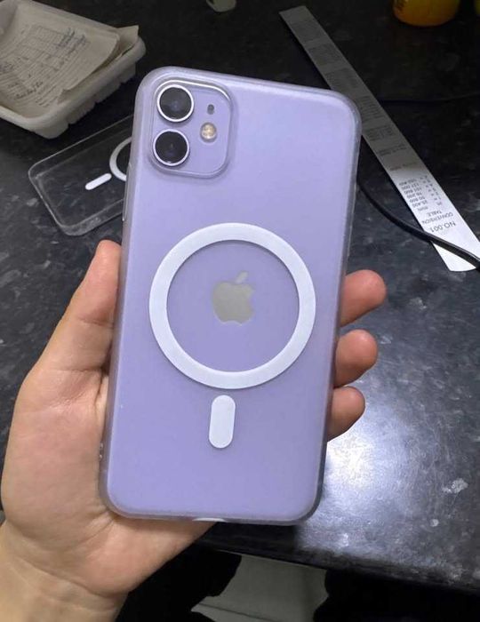 iphone 11 sotiladi