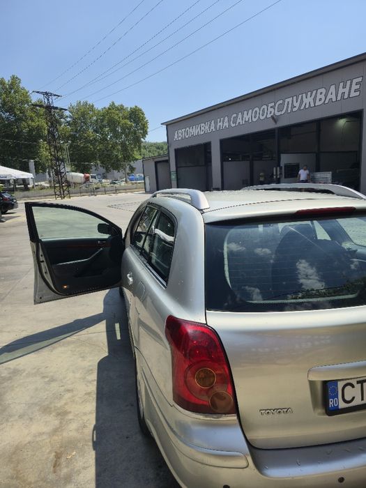 Vand Toyota avensis D-4d