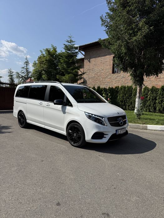 Mercedes Benz V300 ( V class )