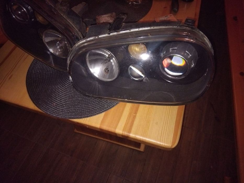 Golf 4 фарове с лупи
