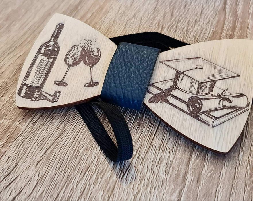 Папийонки от дърво с кожен детайл