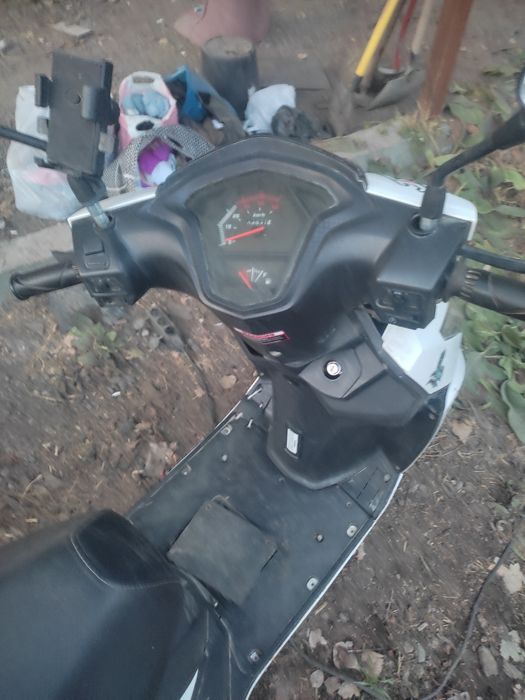 Продам мопед м8 про 150 кубов