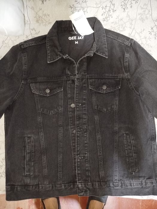 Продам новую джинсовую куртку Gloria-jeans