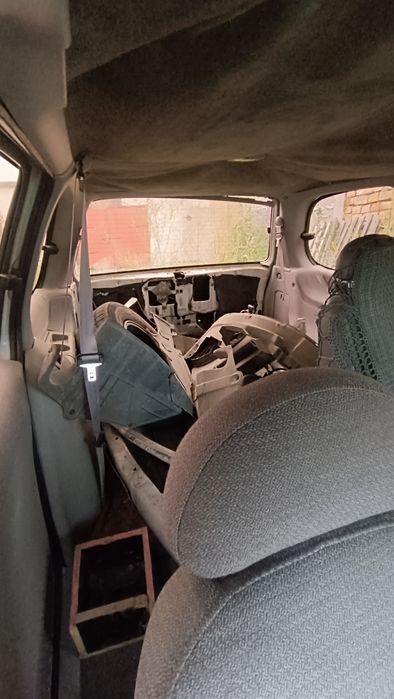 Запчасти на Nissan Quest