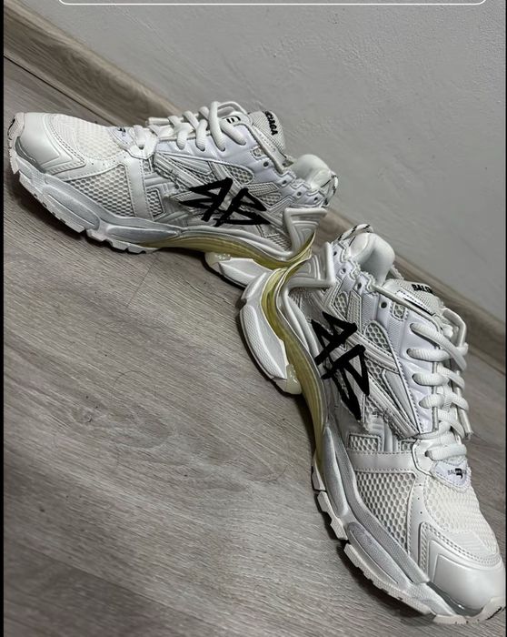 Balenciaga Runner