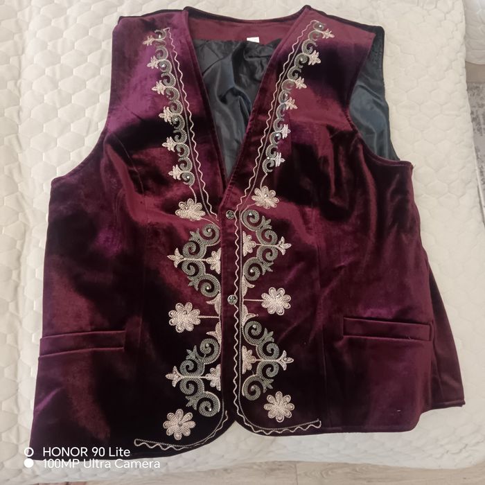 Шапандар мужс, женс,