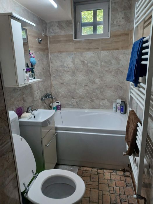 Inchiriez apartament 2 camere