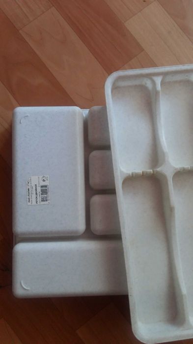 Кастрюли  и дуршлаг