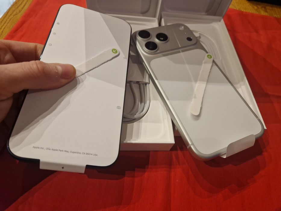 -Iphone 17Pro Max, Nou, 256Gb, 12Ram, 0 cicluri incarcare, neactivat,