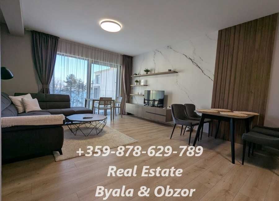 Обзаведен двустаен апартамент с морска гледка на първа линия