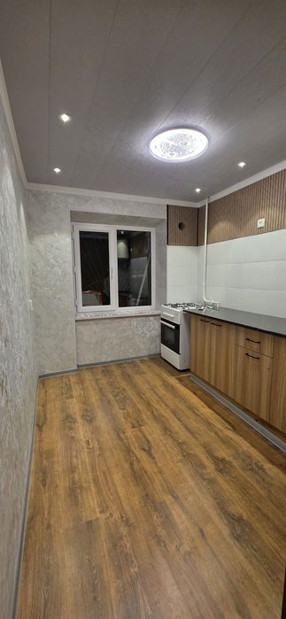Чорвак сентирида Квартира сотилади 1 хоналий