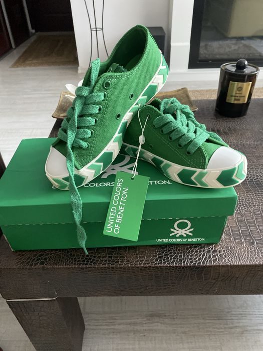 Tenesi United Colors Of Benetton