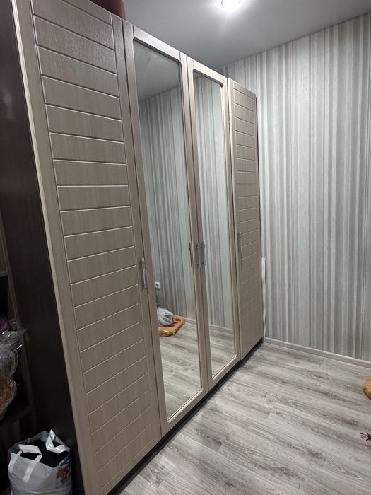 Продам спальный гарнитур