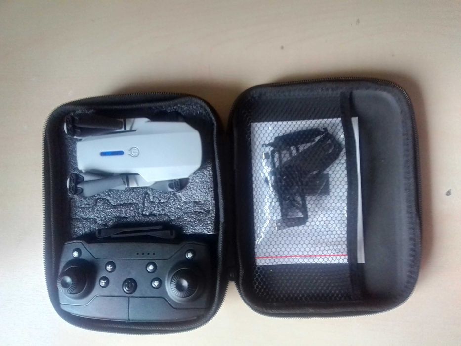 Продам новый дрон с 2 камерой