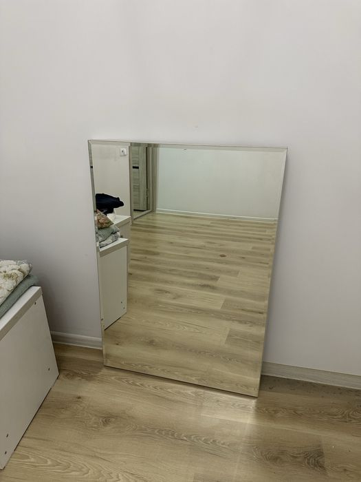 Зеркало продается