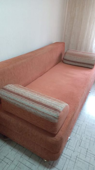 Продам диван, раскладной (еврокнижка)
