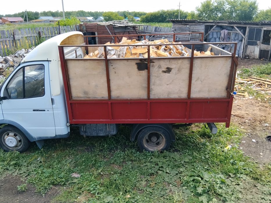 В продаже пилиный горбыль , доставка есть !