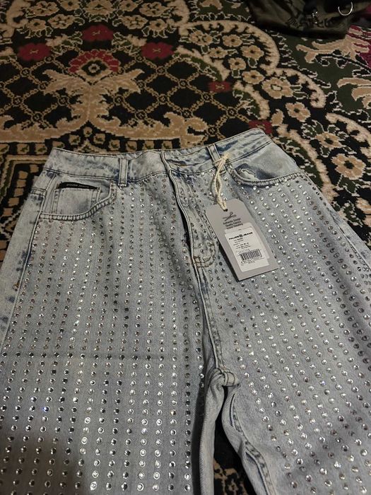 Нови дънки- pause