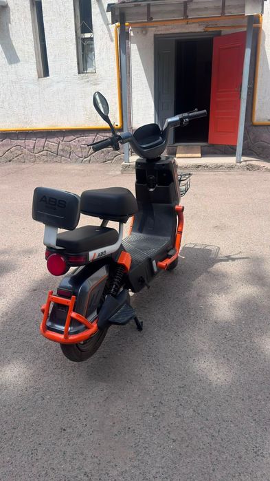 Скутер Танк 800w