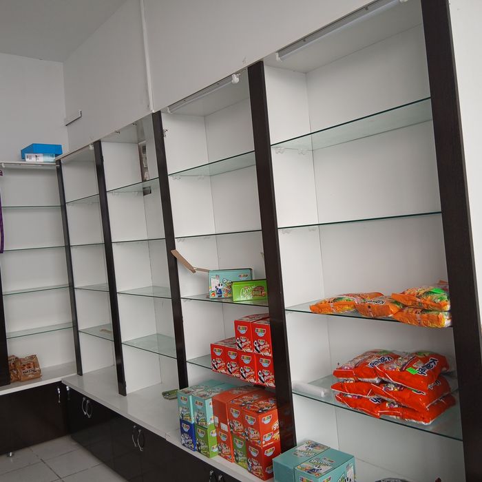 Магазин учун тайёр мебел