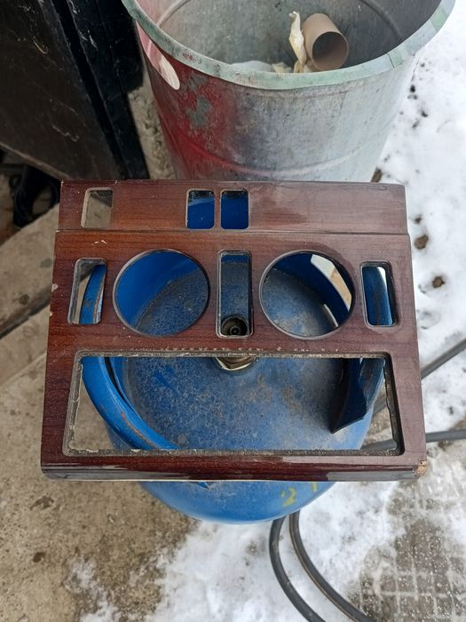 Мерцедес централна конзола