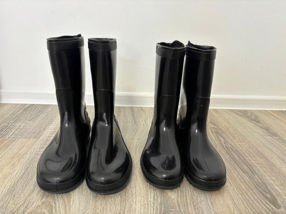 Срочно продам резиновые сапоги