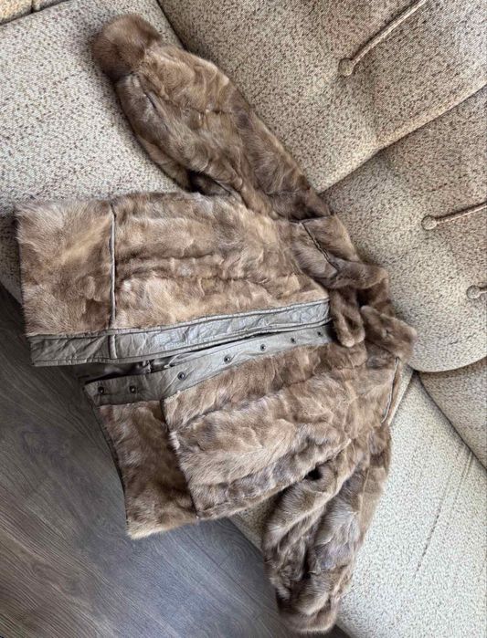 Дамско палто………..