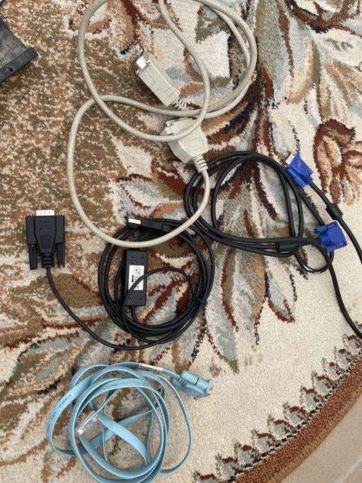 Кабели разные для компа и для сети