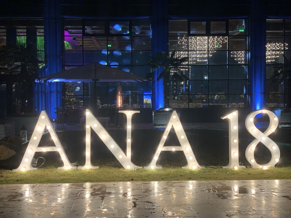 Litere volumetrice luminoase 150 LEI, evenimente, litere luminoase