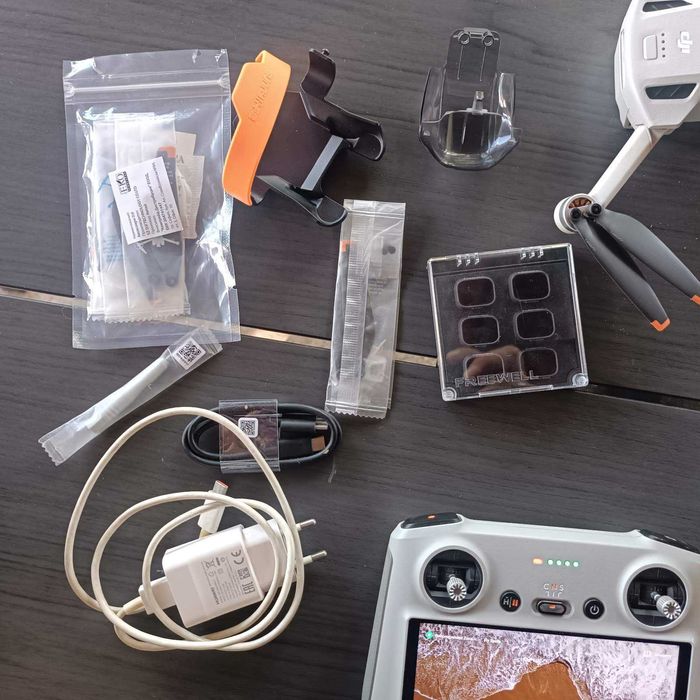 Дрон DJI Mini 3 Pro - Fly More Combo