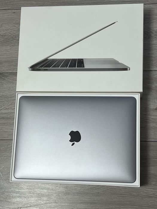 Macbook Pro 13, 2017 impecabil FullBox