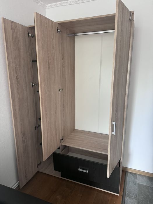 Vand piese de mobilier diverse
