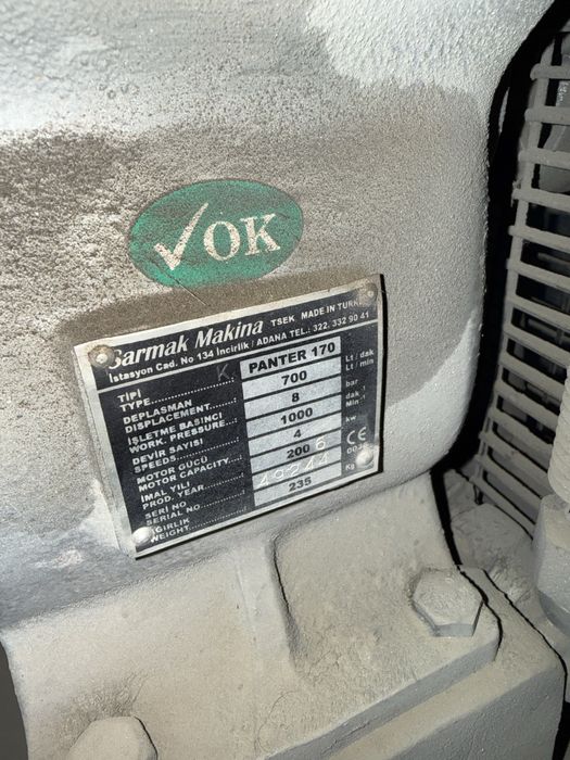 Продавам трифазен компресор