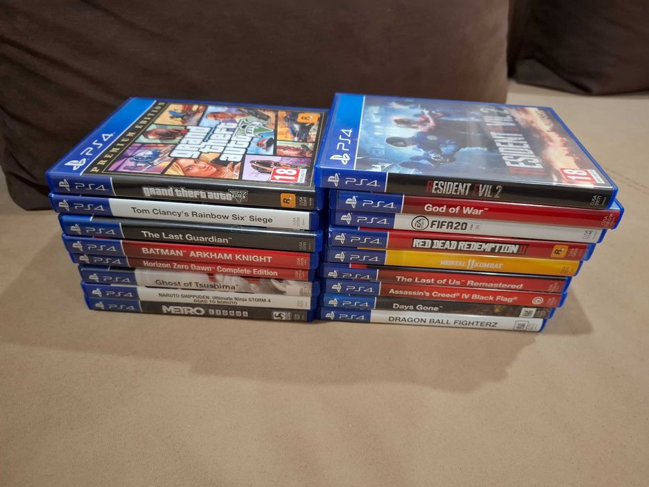 Playstation 4/ 1TB / 1 joystick / 17 игри