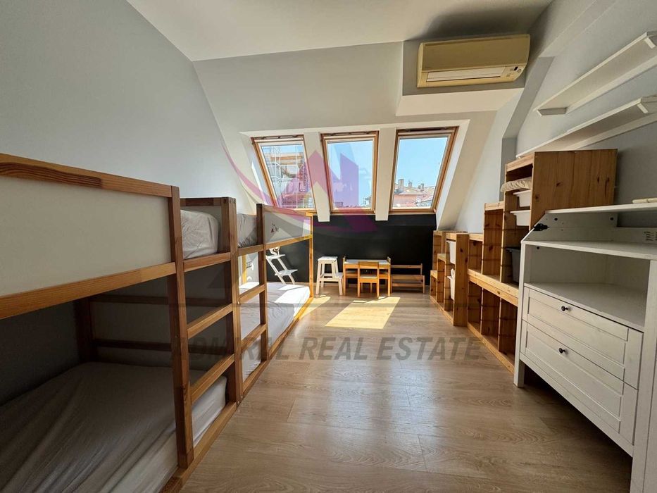 Дава се под наем Тристаен апартамент в Варна, Център - 115 кв.м за 1100 € - Снимка #3