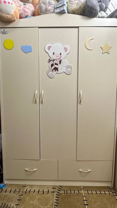 Продается мебель в комплекте детская.