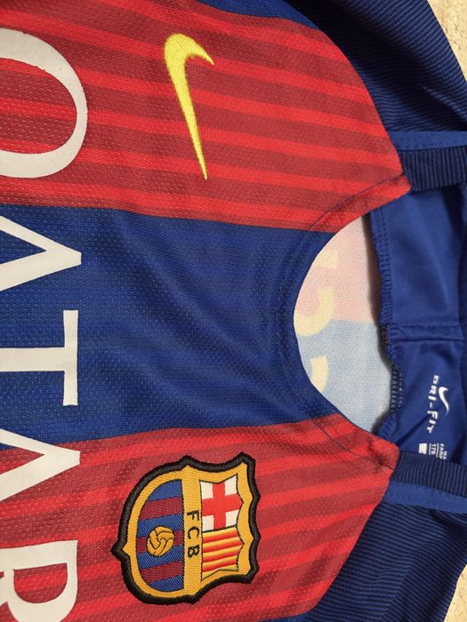 Echipament Nike de fotbal pentru copii cu Fc Barcelona sezon 2016/2017