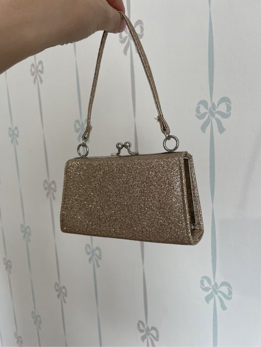 Сумочка нарядная для девочки